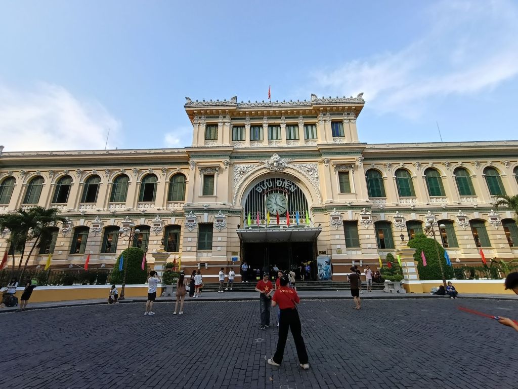 Exploring the Iconic Bưu Điện Trung Tâm Sài Gòn – A Must-See Gem in Ho Chi Minh&nbsp;City