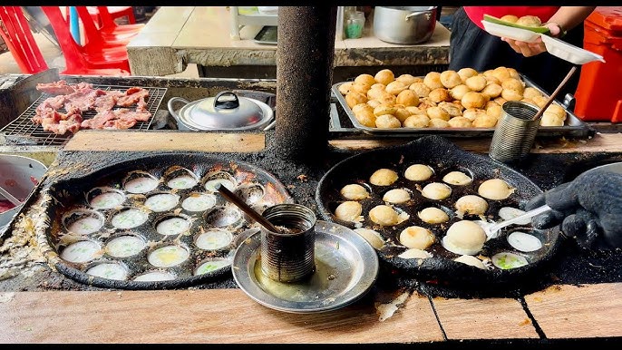Discovering Num Krok Khmer (នំគ្រួក់): A Hidden Gem of Cambodian Street Food&nbsp;🇰🇭